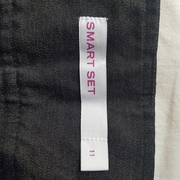 Smart Set Low Rise Bermuda Shorts - Picture 7 of 12